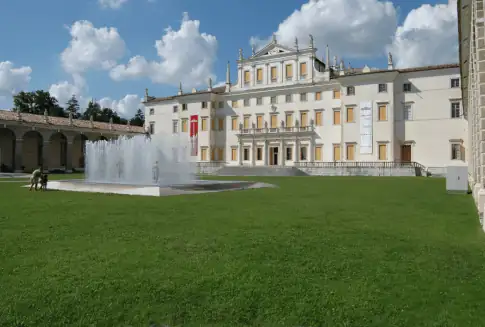 Tagesfahrt nach Villa Manin und Udine